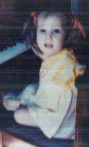 Vic with her right leg in plaster-of-paris